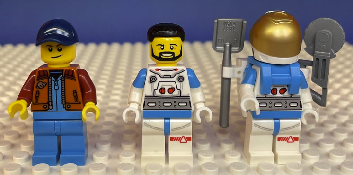 LEGO CITY 60348 Lunar Roving Vehicle Minifigures