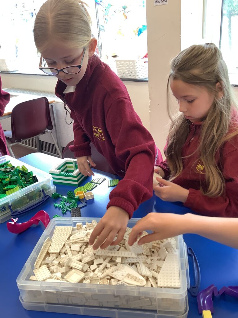 KS2 Animal Habitats - LEGO Builder