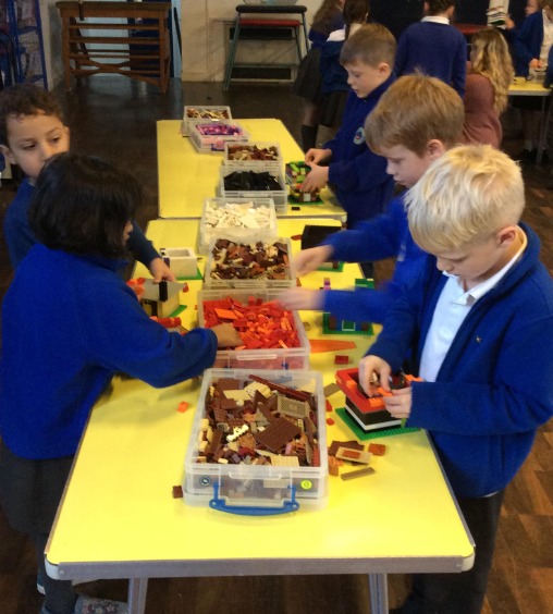 KS2 Settlements - LEGO Builder